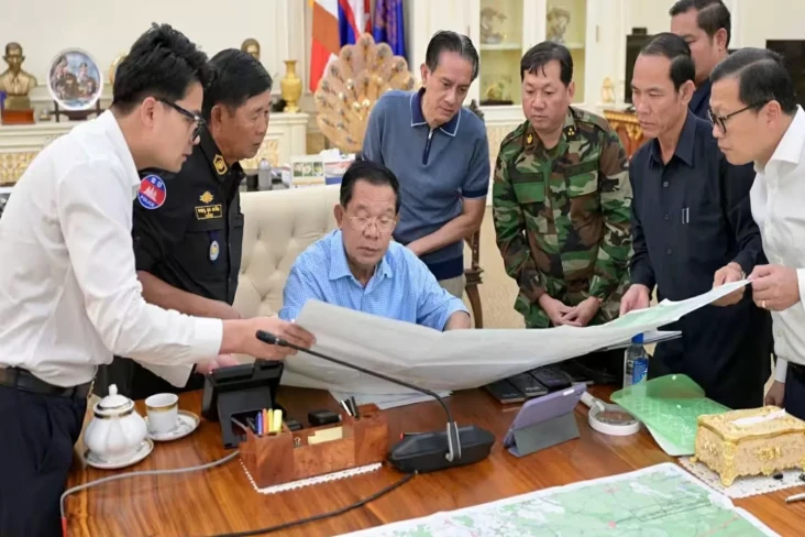 Terungkap, Hun Sen Ambil...