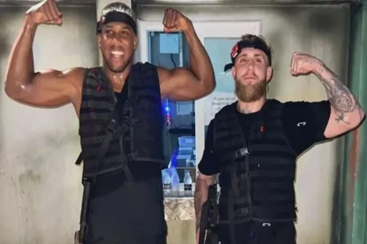 Anthony Joshua vs Jake...