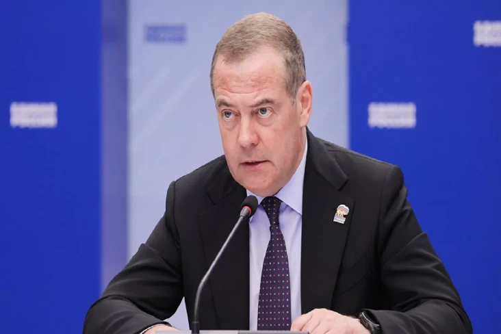 Profil Dmitry Medvedev,...