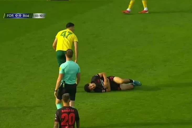 Debut Justin Hubner:...