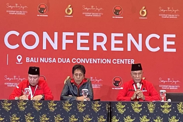 PDIP Daftarkan Kepengurusan...