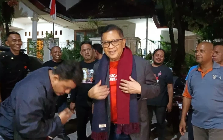 Momen Hasto Kristiyanto...