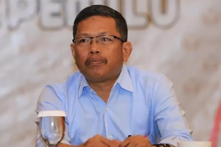 Menyoal Rangkap Jabatan...