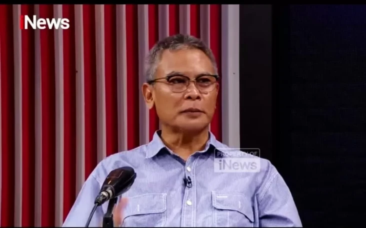 Profil Johan Budi, Mantan...