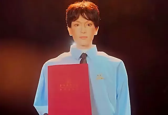 Siapa Xueba 01? Robot...