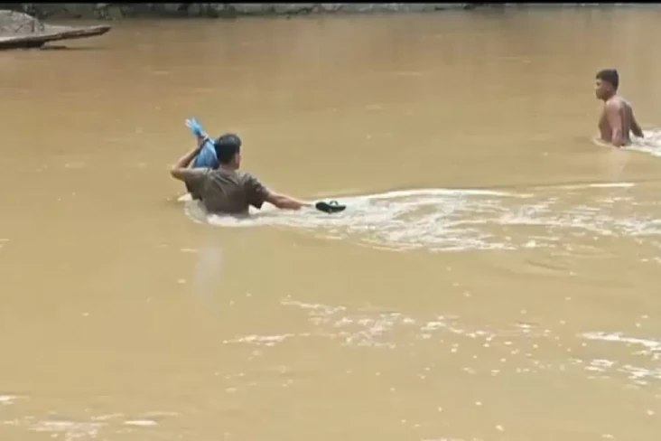 Jembatan Putus, Penghulu...