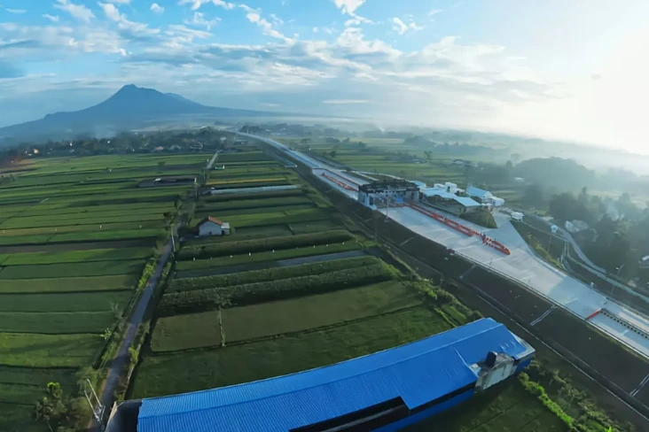 Jalan Tol Jogja-Solo...
