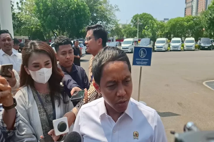 Presiden Prabowo Panggil...