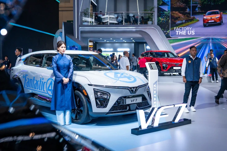 Bukan Cuma Jual Mobil,...