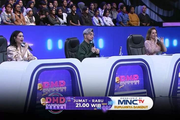 Dari Panggung Dangdut...