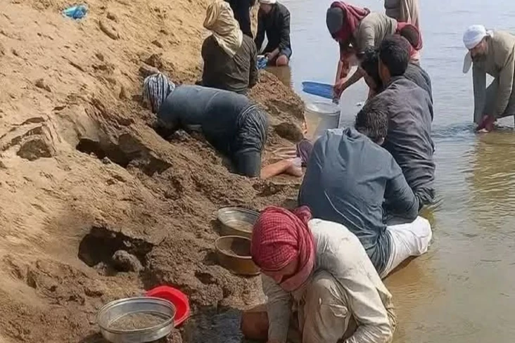 Demam Emas Melanda Suriah,...