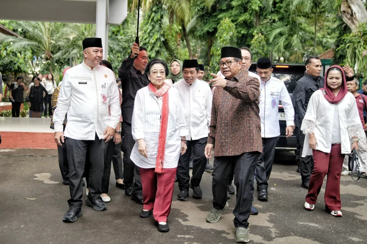 Proyek Taman Bendera...