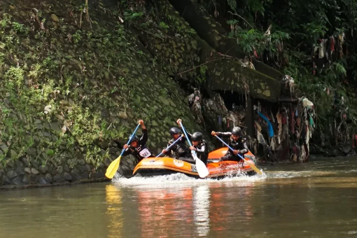 Rafting Competition...