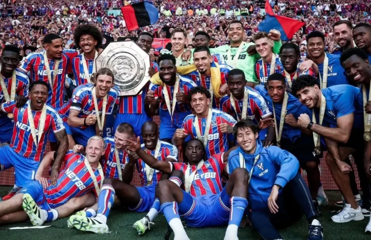 Crystal Palace Juara...