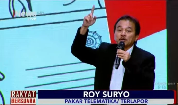 Kado HUT ke-80 RI, Roy...