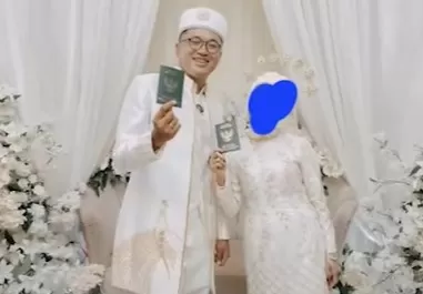 Gaji Almira Fajriyati,...