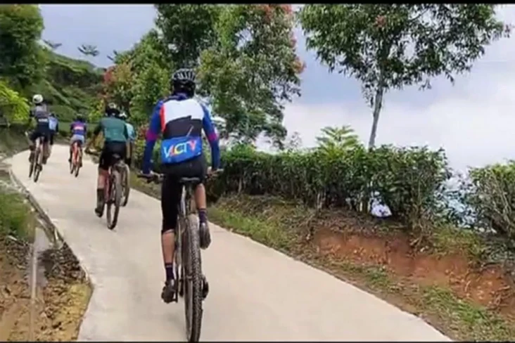 Tour Malasari Halimun...