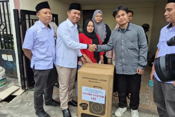 Terima Bantuan Kursi...