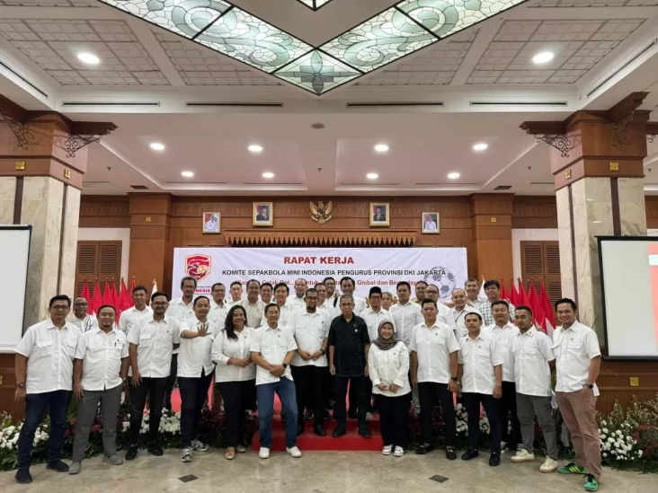 Guruh Tirta: Sepakbola...