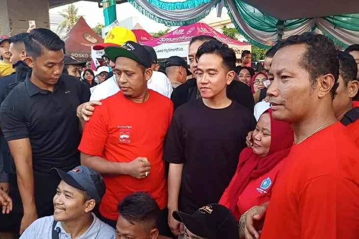 Tonton Lomba Panjat...