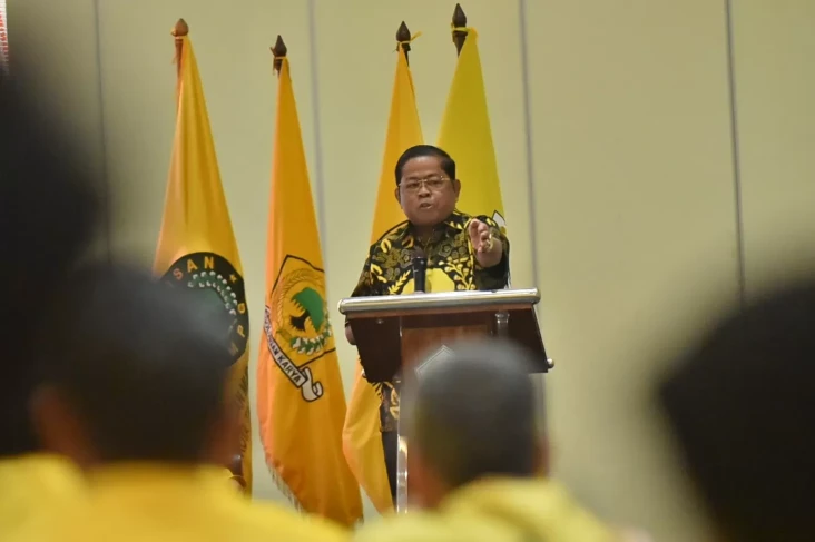 Golkar Akan Mengawal...