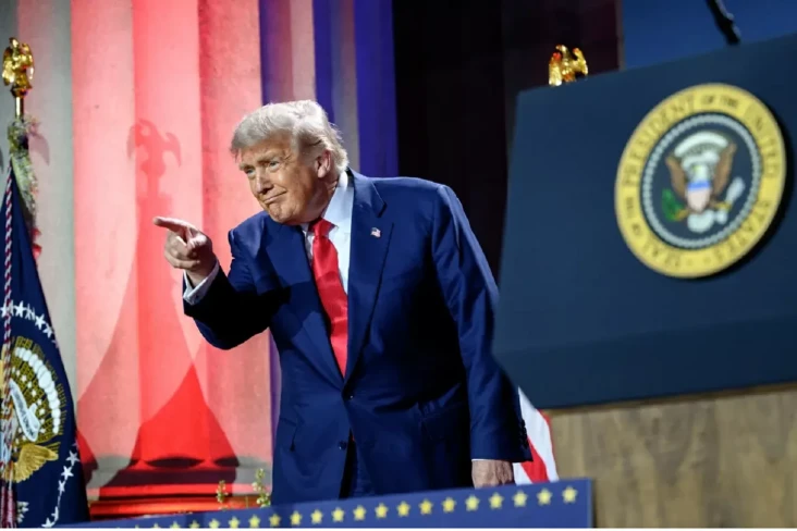 Trump: China Tak Akan...
