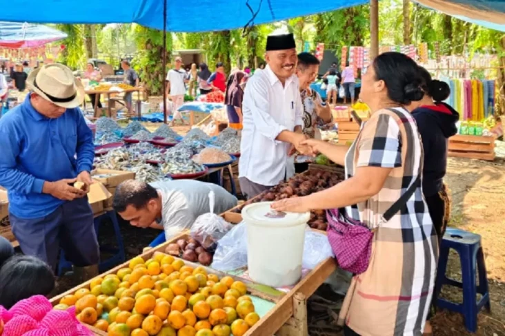 Dukung Pedagang UMKM,...
