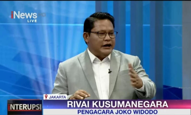 Pengacara Jokowi Sebut...
