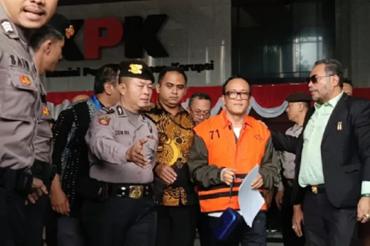 Jadi Tersangka KPK,...