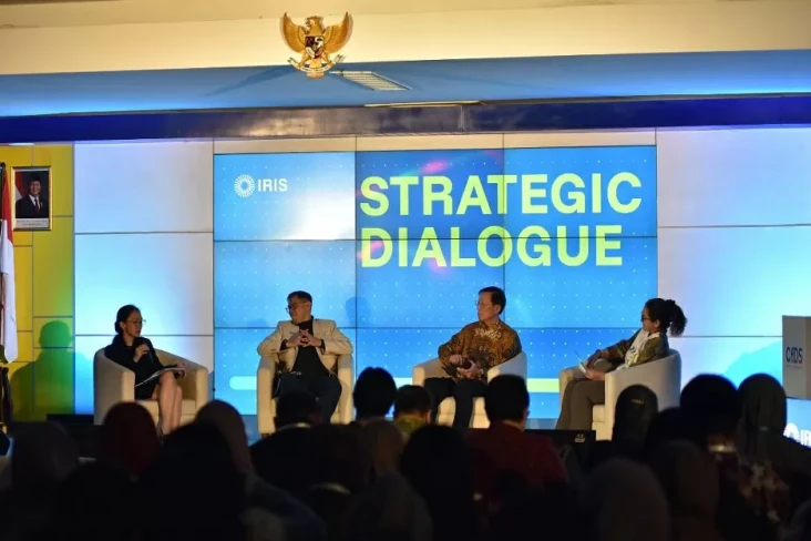 Hasil Riset UGM dan...
