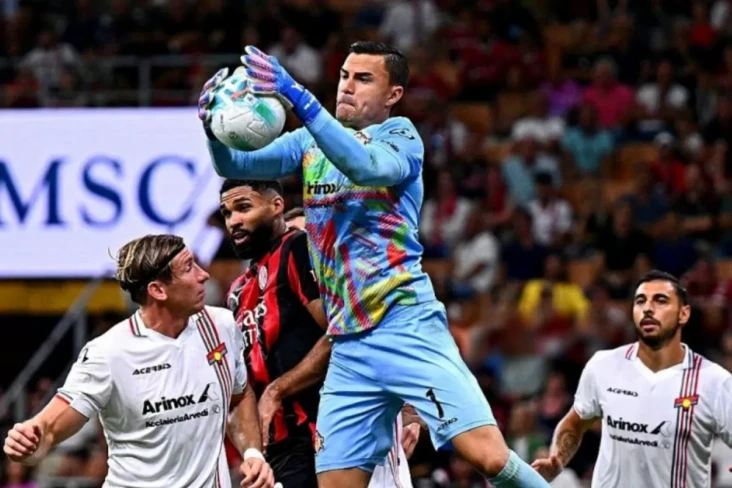 Emil Audero Tampil Luar...