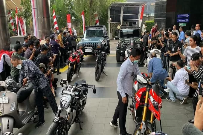 Nggak Main-main, 2 Ducati...