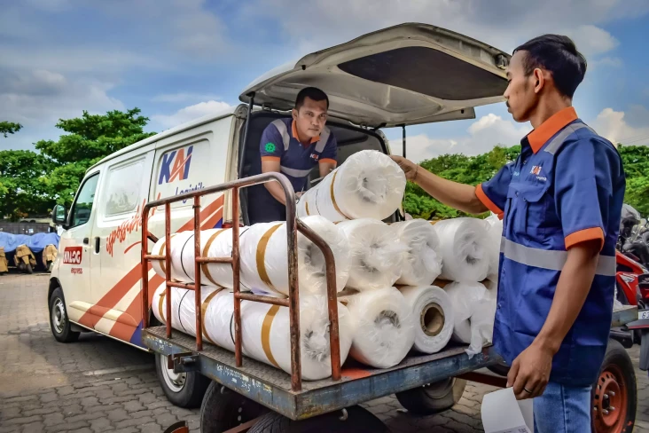 KAI Logistik Cetak Rekor...