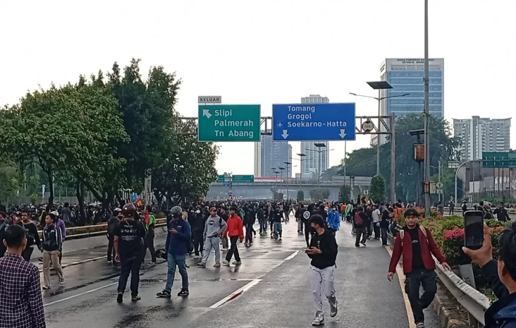 Demo Massa Mahasiswa...