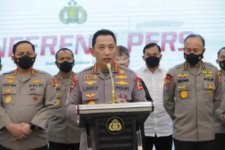 Kapolri Minta Maaf dan...