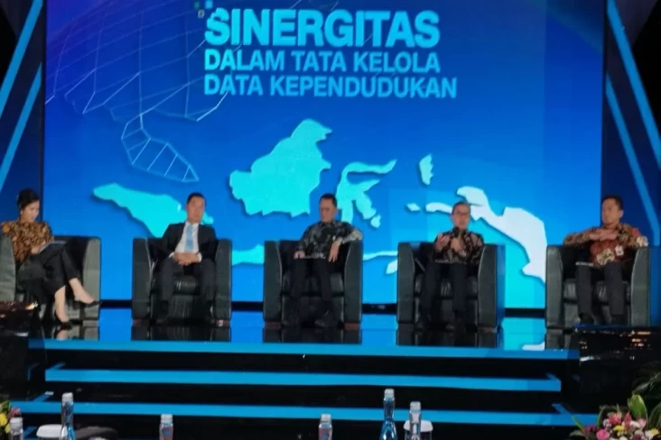 Luncurkan Program Satu...