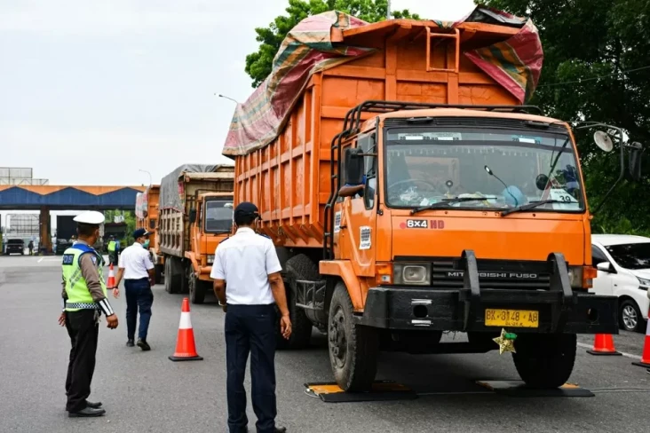 DPR Minta Kemenhub Tak...