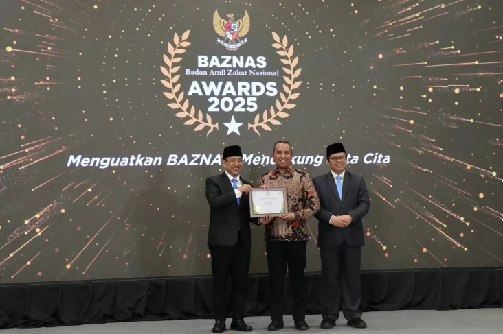 MNC Sekuritas Raih Penghargaan...