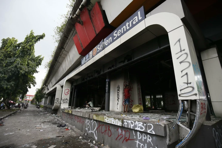 Jakarta Berbenah Pascademo...