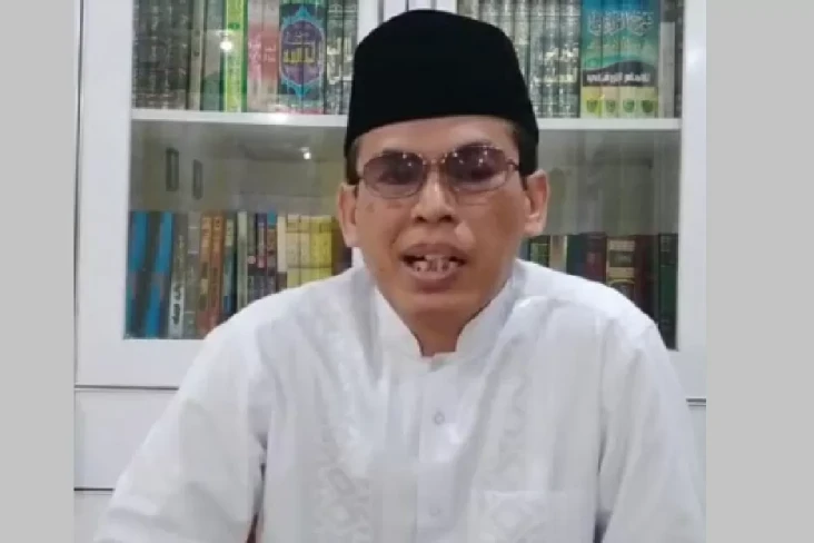 KH Ma’arif Fuadi Imbau...