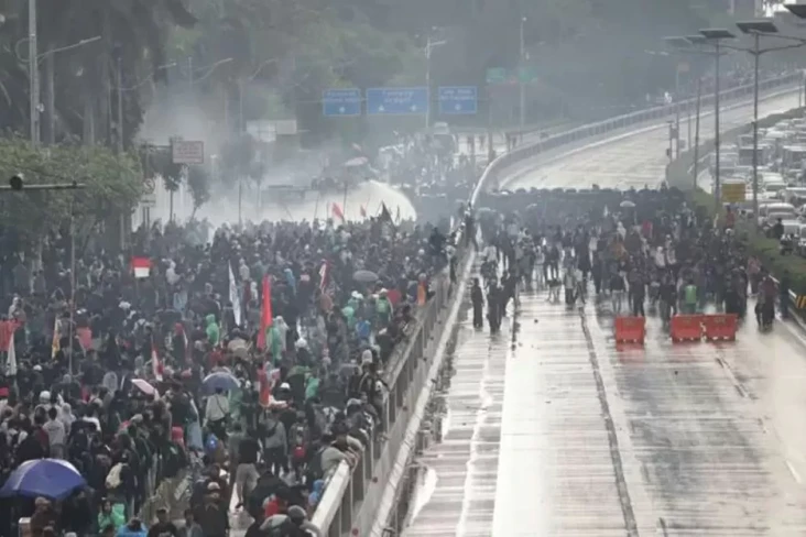 Generasi Muda Diminta...