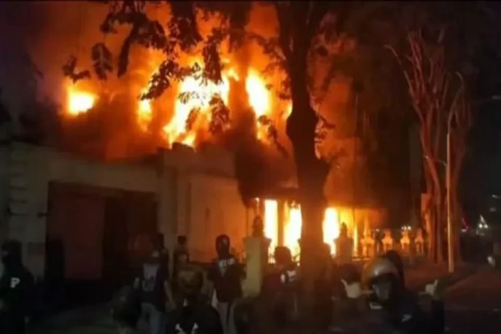 Gedung Grahadi Surabaya...