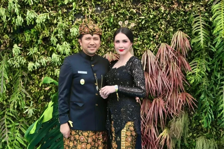 Ruang Kerja Emil Dardak...