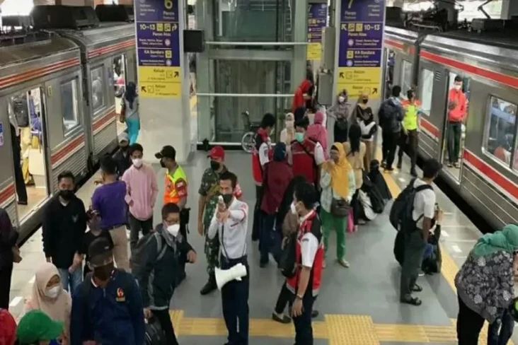 Pascaaksi Massa, Pagi...