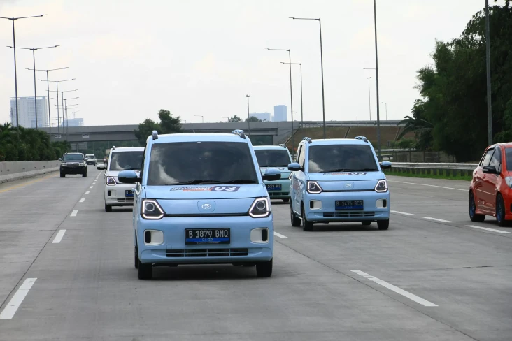Ingin Punya Mobil Listrik...