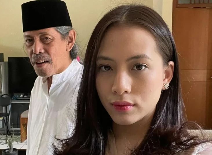 Pendidikan Adhisty Zara...