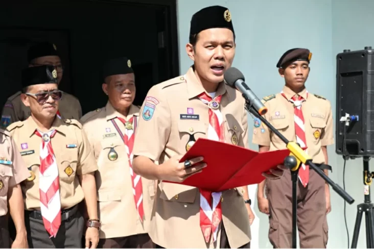 Cerita Nur Agis Aulia,...