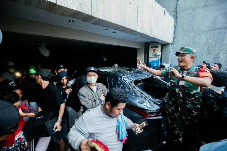 Apakah Rumah Anggota...
