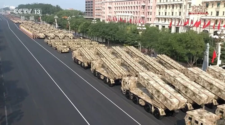 Melalui Parade Militer...
