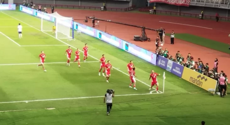 Netizen Heboh: Eliano...